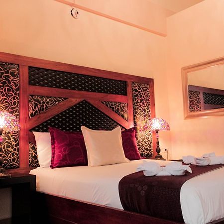 Hotel Plaza Garibaldi Кальдас Экстерьер фото